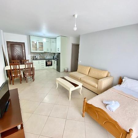 Evgenia'S Apartment Sarandë エクステリア 写真