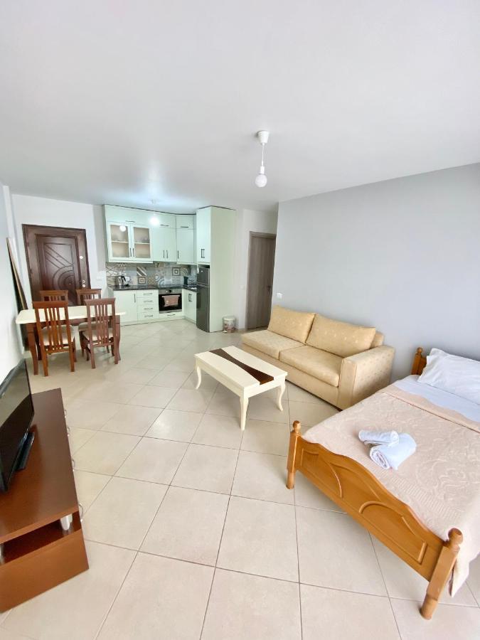 Evgenia'S Apartment Sarandë エクステリア 写真