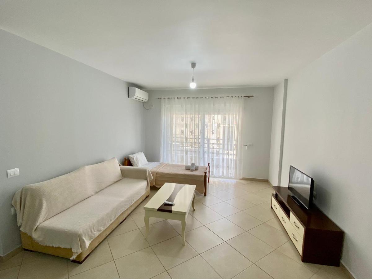 Evgenia'S Apartment Sarandë エクステリア 写真